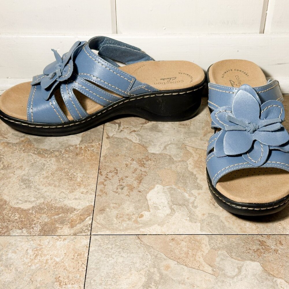 Clarks Womens 6 Merliah Raelyn Slide Sandal Blue Leather Ultimate Comfort Floral